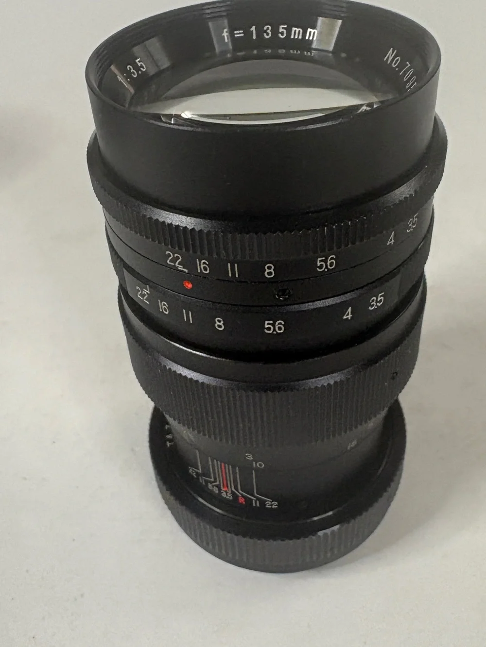 VTG Vivitar 135mm f/3.5 TELE Manual Focus Camera Lens Japan